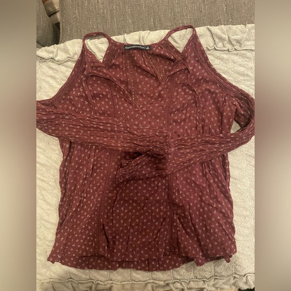 Abercrombie maroon blouse - size small